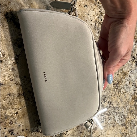 NWOT Furla Cream Crossbody Bag - Picture 11 of 12